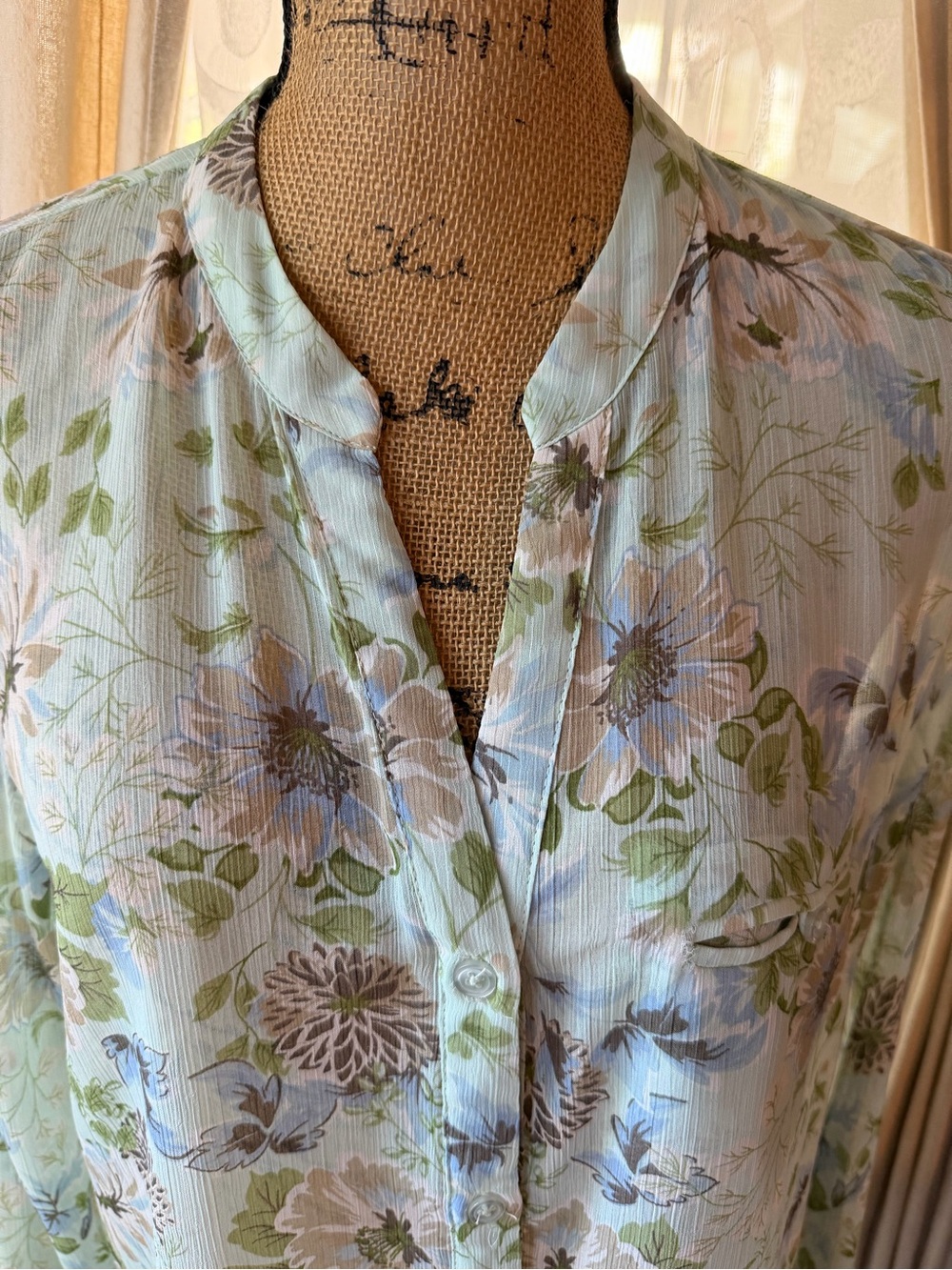 KUT From The Kloth Floral Chiffon Blouse Sheer Mint Blue Size L - Picture 3 of 10